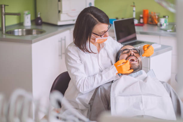 Best Weekend Emergency Dentist in Niagara, WI